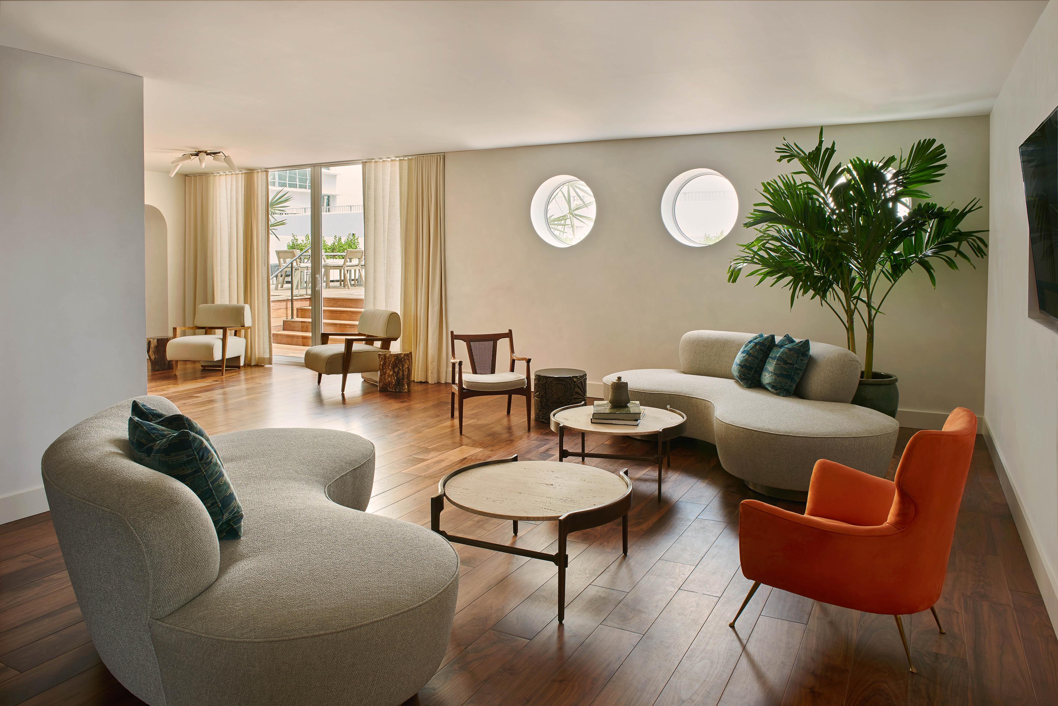 นอติลุส บาย อาร์โล Hotel ไมอามีบีช ภายนอก รูปภาพ The Living Room at The Standard East Village