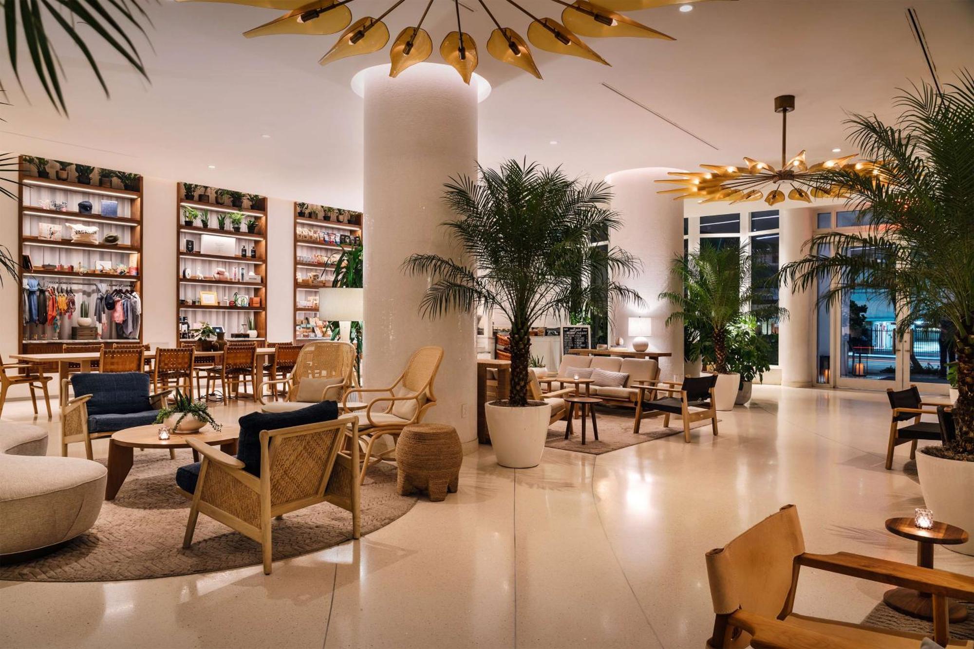 นอติลุส บาย อาร์โล Hotel ไมอามีบีช ภายนอก รูปภาพ The lobby of the 1 Hotel South Beach