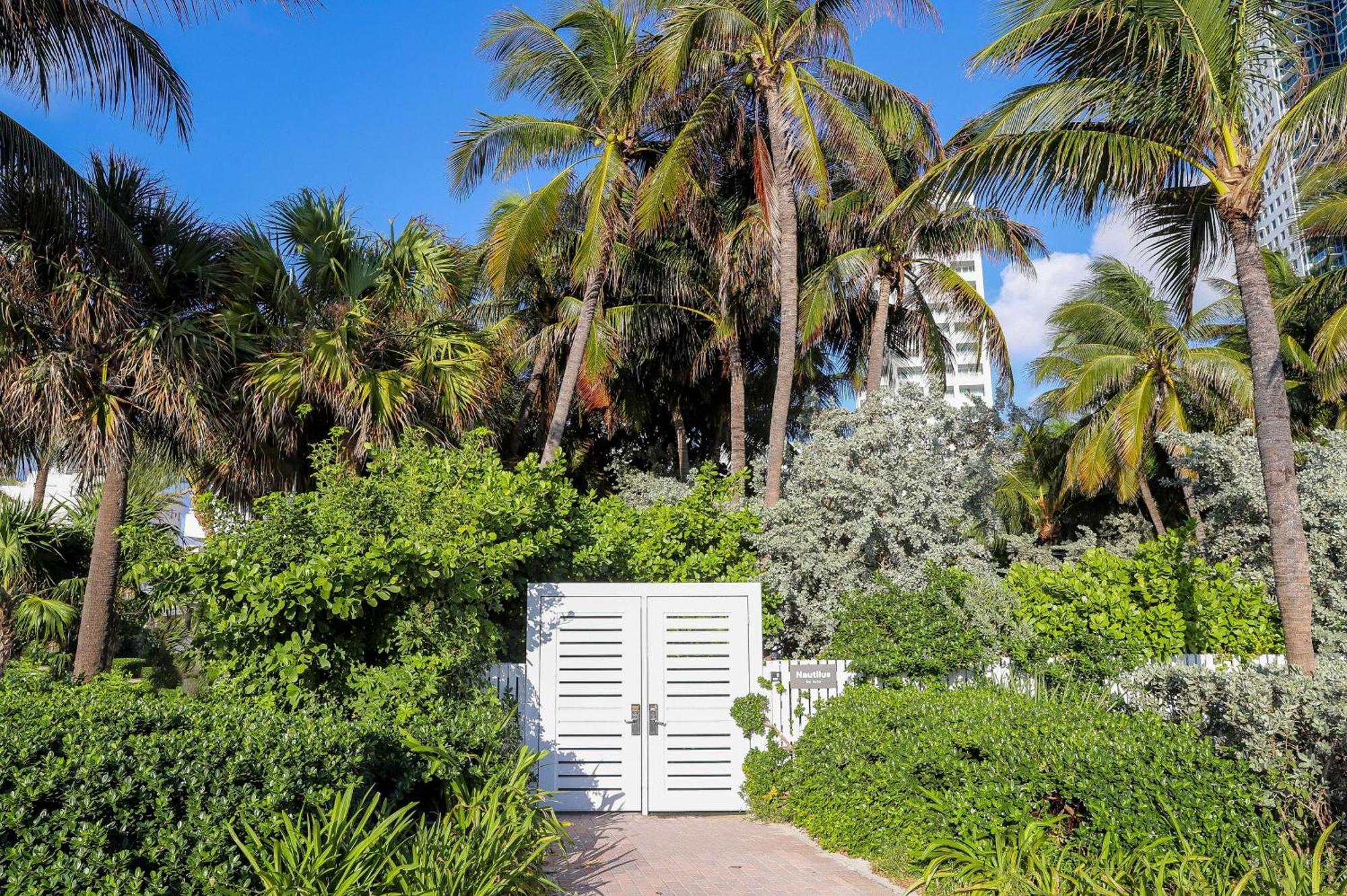 นอติลุส บาย อาร์โล Hotel ไมอามีบีช ภายนอก รูปภาพ Entrance to the property